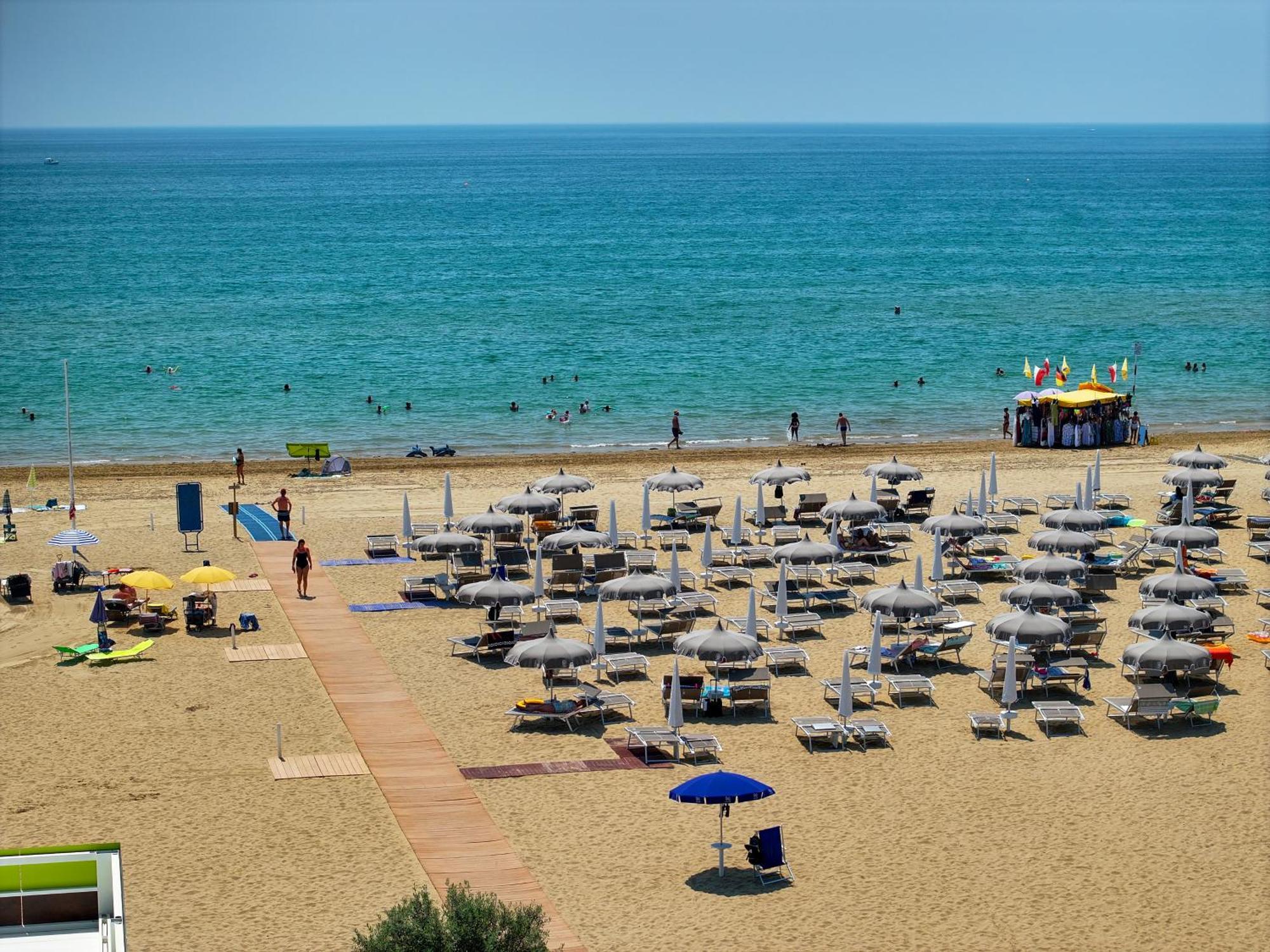 Il Tridente Hotel بيبيوني المظهر الخارجي الصورة