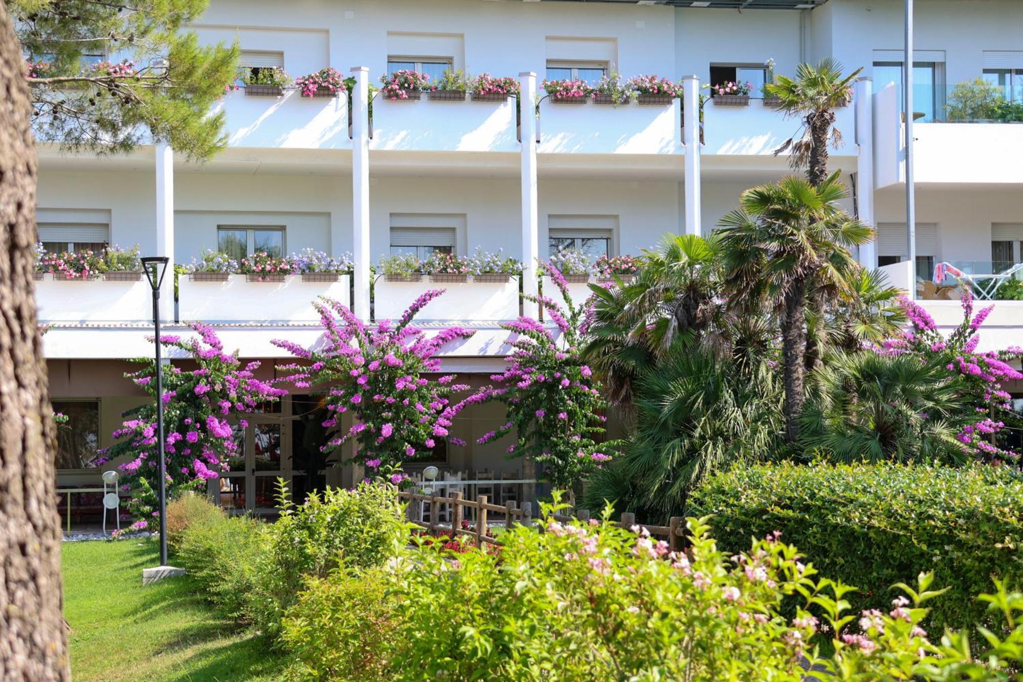 Il Tridente Hotel بيبيوني المظهر الخارجي الصورة